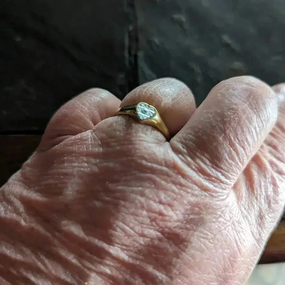 Gold Heart Ring - 6 - Picture 5 of 5